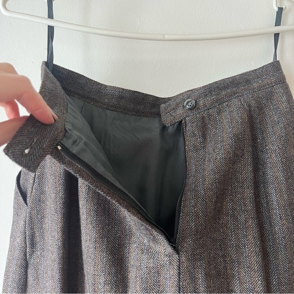 Vintage Dark Academia Herringbone Wool Blazer Skirt Suit Set 7/8 Made in Romania - Picture 15 of 16